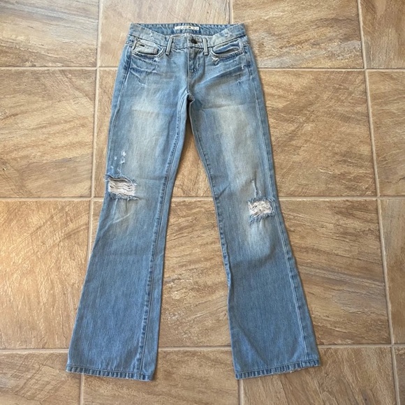 Joe’s Jeans Rocker Distressed Light Wash 25 - Picture 1 of 11